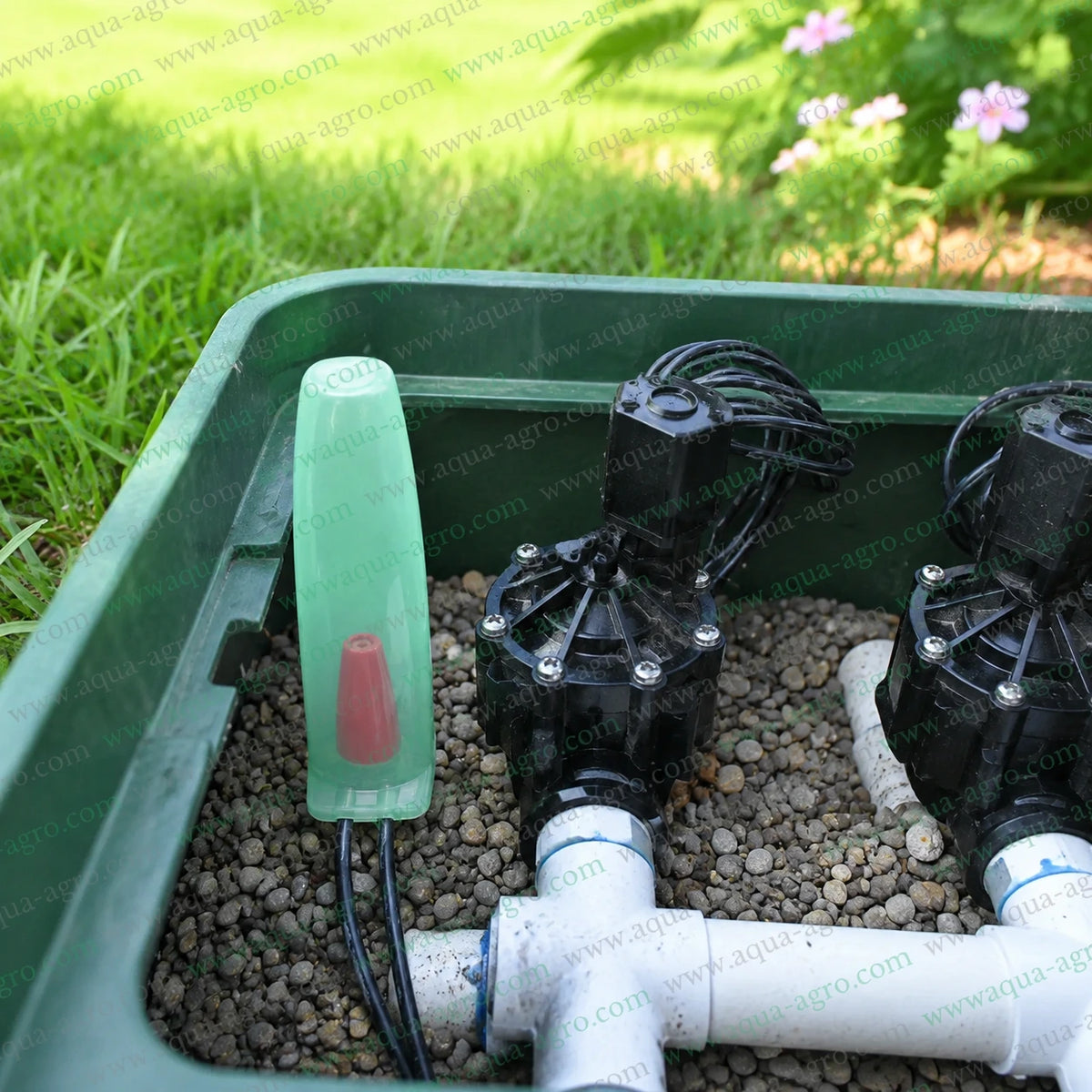 Rain Bird WCUL100 DBWR gel-filled direct burial wire connector installed inside irrigation valve box for waterproof solenoid wiring connection
